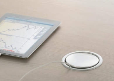 ENCHUFE DE COCINA CUCINE OGGI ESCAMOTEABLE CON USB NUEVO