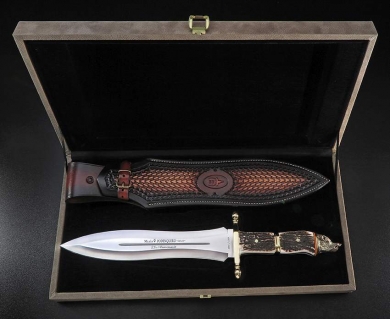 nuestros cuchillos Covarsí y Podenquero