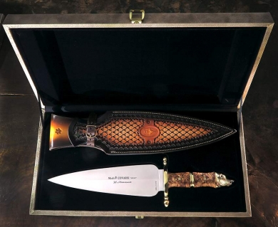 nuestros cuchillos Covarsí y Podenquero