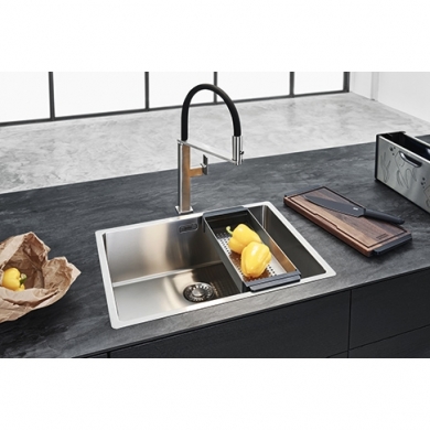 tabla de corte Franke

cuchillo profesional cocina

escurrridor acero inoxidable cocina

accesorios cocina de diseño

equipamiento cocina Franke