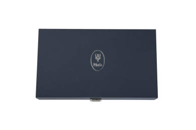 navaja de colección de lujo

navaja artesanal de alta gama

navaja de acero Damasco exclusiva

navaja española para coleccionistas

navaja de presentación premium


Navaja Muela Navalia-10M.DX – Acero de Damasco – En Stock

Navaja Muela Navalia 10M.DX | Acero de Damasco – En Stock

Muela Navalia-10M.DX – Navaja Damasco Premium

Navaja Muela Navalia 10M.DX – Edición de acero de Damasco
